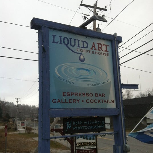 Photo prise au Liquid Art Coffeehouse &amp; Eatery par Craig B. le11/24/2012