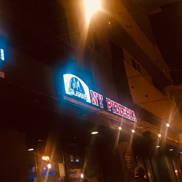 Das Foto wurde bei Milana&#39;s New York Pizzeria von mydarling am 3/3/2019 aufgenommen