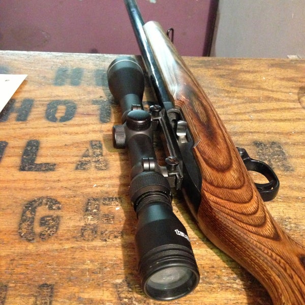 3/22/2013에 Sam B.님이 West Side Rifle &amp; Pistol Range에서 찍은 사진