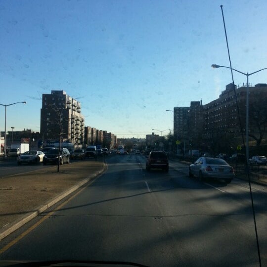 Октябрьский бульвар д 5 королев. Бульвар королева 1. Звездный бульвар 2. Проспект королева бульвар. Королев октябрьский бульвар 3.