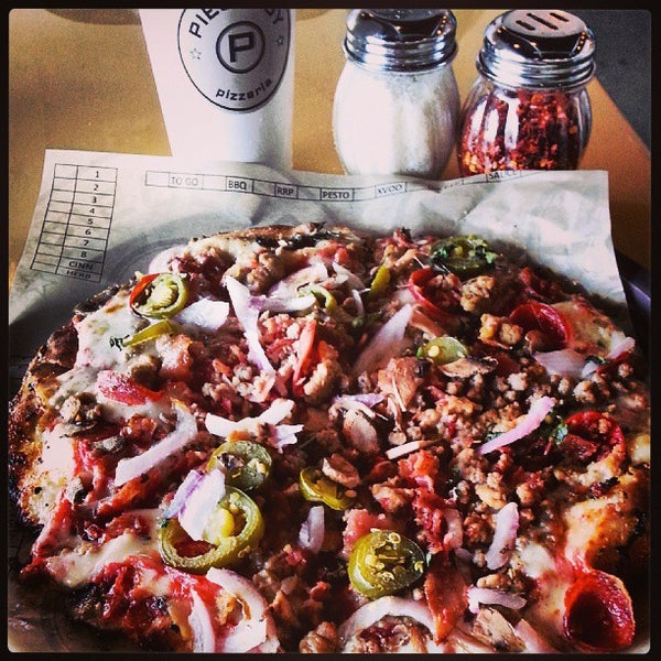 Photo taken at Pieology Pizzeria by Michael L. on 8/30/2013