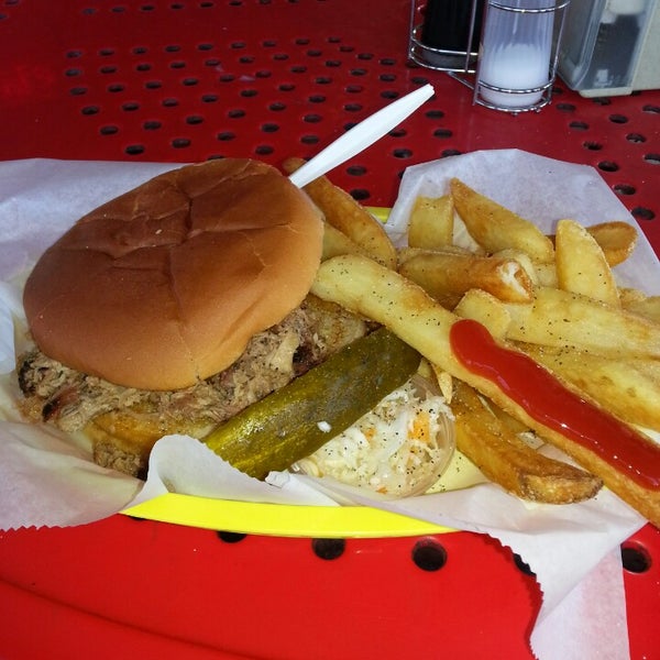 Dixie Pig BarBQ BBQ Joint