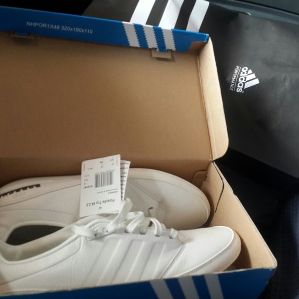 Adidas ecuador village plaza discount