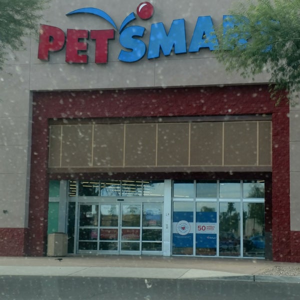 petsmart metrocenter