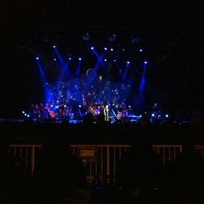 Foto tomada en Hard Rock Casino Albuquerque Presents The Pavilion  por Paige el 10/11/2012