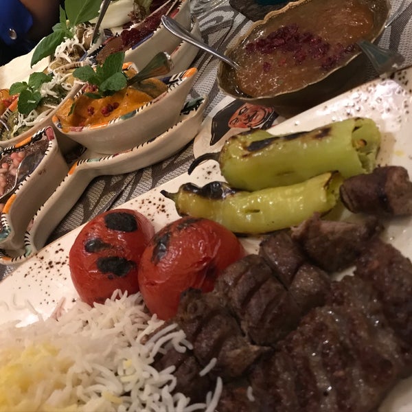 Fabulous❤️❤️❤️❤️❤️❤️taste of chenje is unforgetable. Even in tehran there is no taste like kebab served hereeeeeer😍😍😍😍😍😍😍😍😍😷