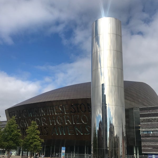 Foto tirada no(a) Wales Millennium Centre por Ian T. em 7/23/2018
