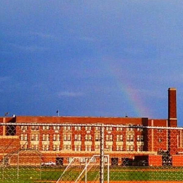 Proctor High School East Utica'da Lise