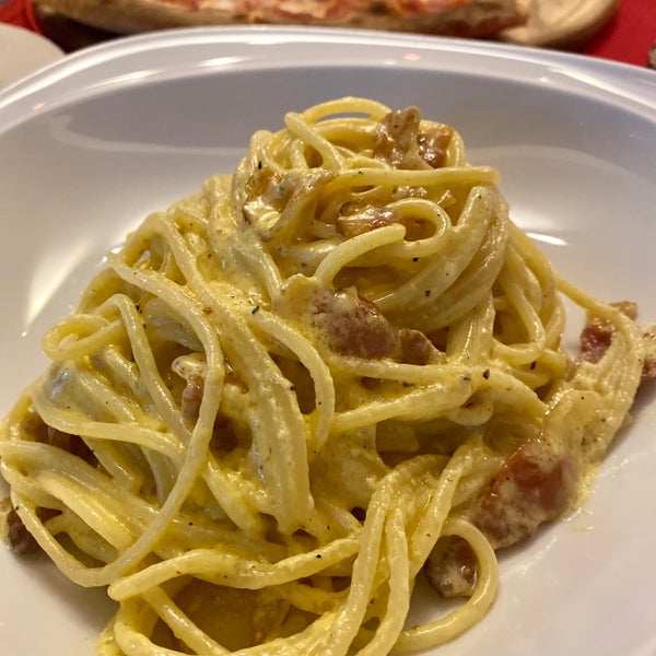 Foto tirada no(a) Why Not Italian Food por DaR em 12/11/2020