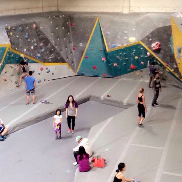 4/10/2016 tarihinde Kholoudziyaretçi tarafından LA Boulders'de çekilen fotoğraf