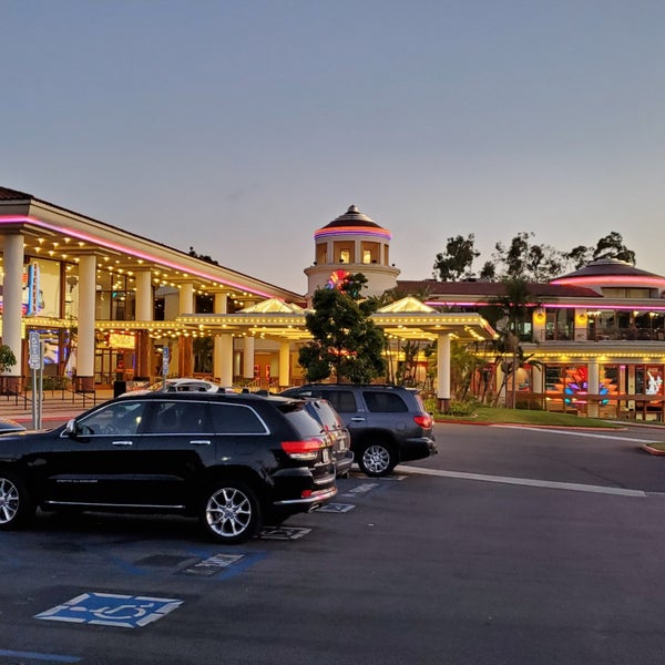 Regal Edwards Big Newport & RPX Newport Center'de Sinema'da fotoğraflar