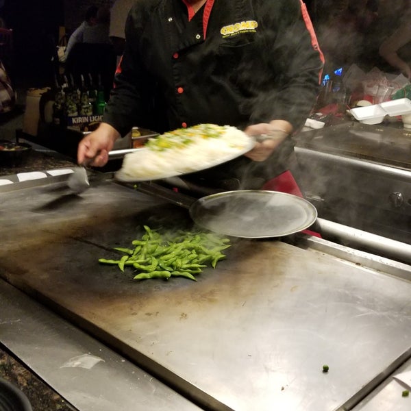 12/17/2017에 Eric M.님이 Chomp Sushi &amp; Teppan Grill에서 찍은 사진