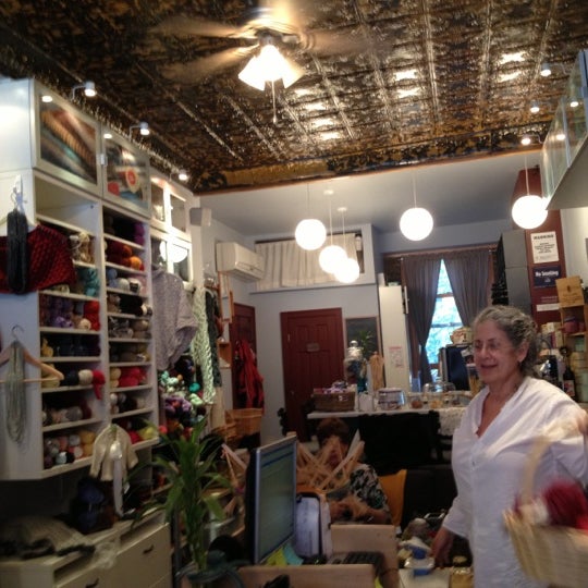 Photo taken at La Casita Yarn Shop Cafe by Leah K. on 10/16/2012