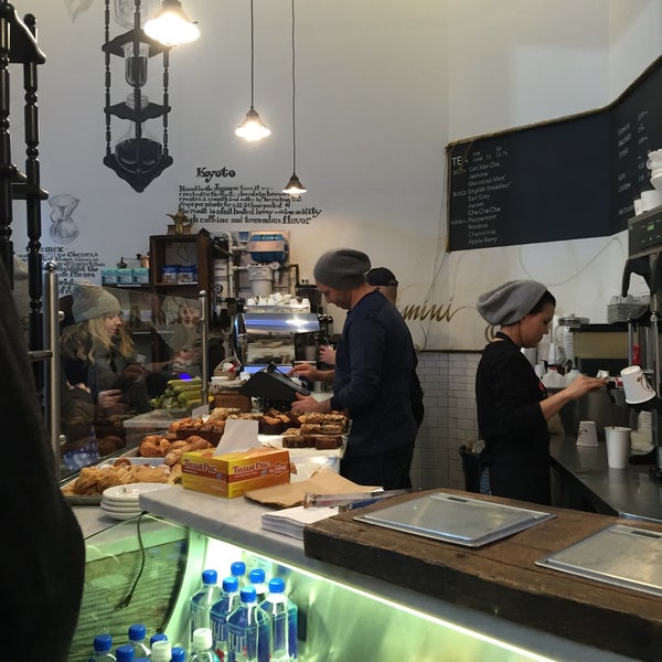 1/6/2016에 Leah K.님이 Ramini Espresso Bar에서 찍은 사진