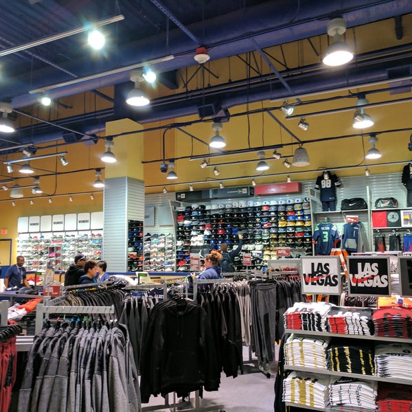 Champs Sports Miracle Mile Sporting Goods Shop in Las Vegas Champs Sports Miracle Mile Sporting Goods Shop in Las Vegas