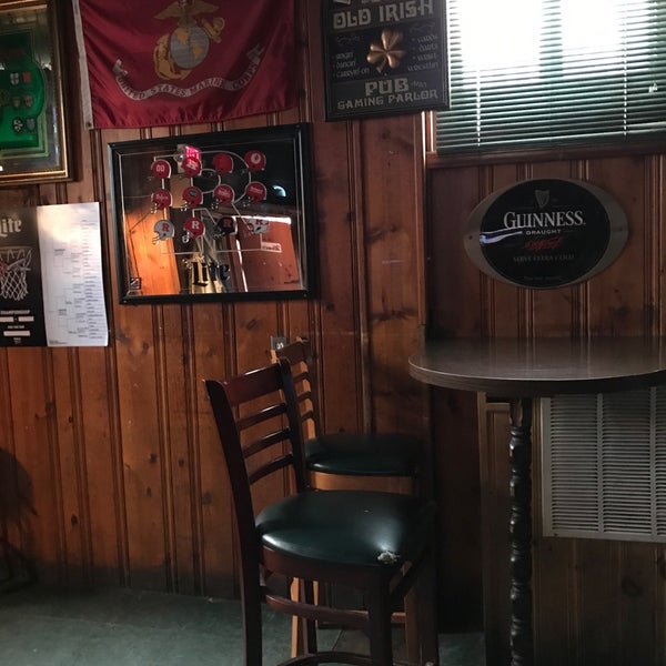 Kelly's Korner Pub 75 Morrell St