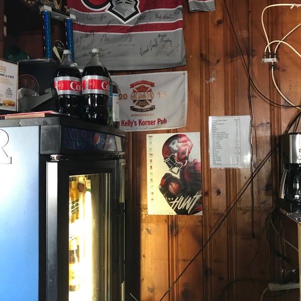 Kelly's Korner Pub 75 Morrell St