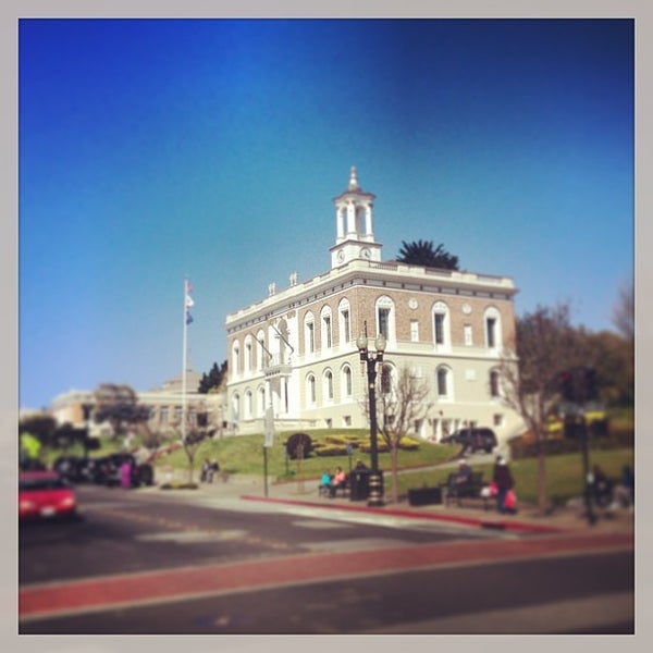 Photo taken at South San Francisco City Hall by Chester W. on 3/21/2013
