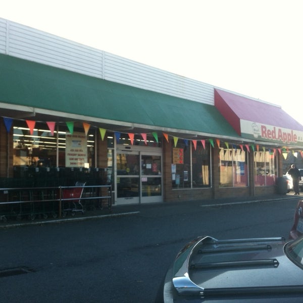 Red Apple Market 820 Cleveland Ave