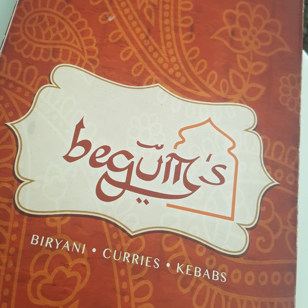 รูปภาพถ่ายที่ Begum&#39;s โดย mr h. เมื่อ 8/18/2018