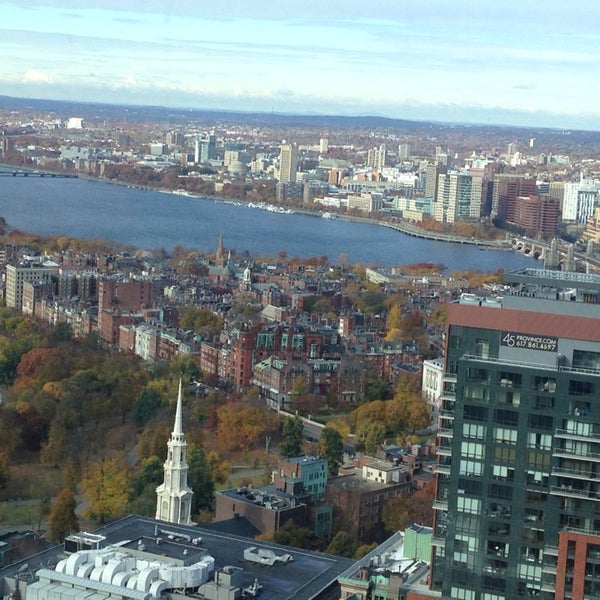 Foto scattata a Downtown Harvard Club of Boston da Celeste S. il 11/8/2013