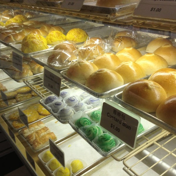 Fortune Star Oriental Bakery 8502 N Armenia Ave