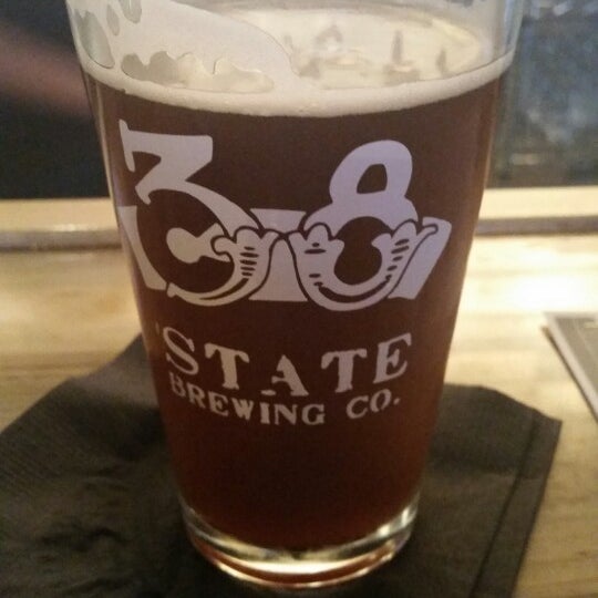 5/24/2014にIzzy H.が38 State Brewing Companyで撮った写真