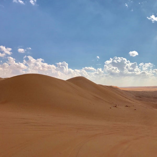 Photo taken at Desert Nights Camp Al Wasil by Kouta on 11/9/2018