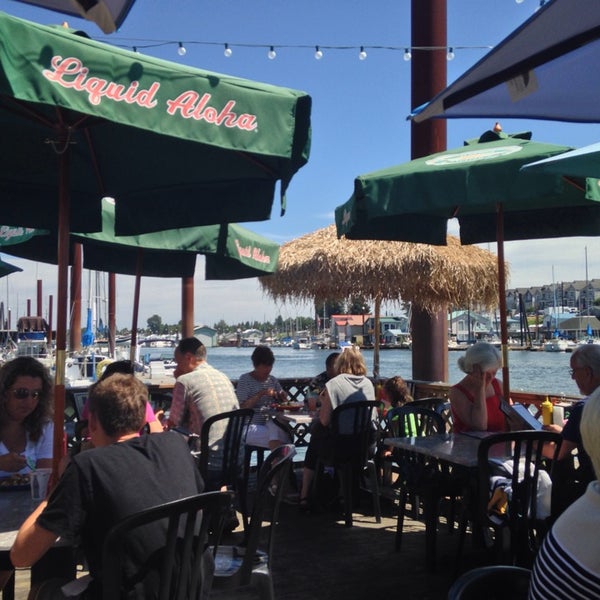 7/18/2014 tarihinde Duke G.ziyaretçi tarafından Island Cafe'de çekilen fotoğraf