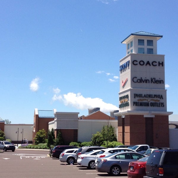 philadelphia premium outlets coach