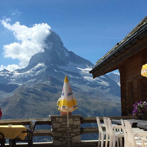 Self service buffet w/ great view on matterhorn ..located near sunnega-Zermatt bahn .