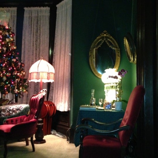 Photo taken at The Inn San Francisco by Mikael L. on 12/8/2012