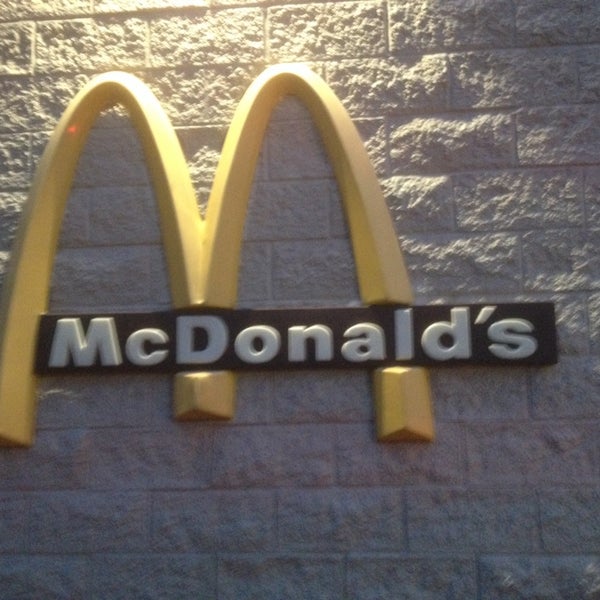 McDonald's Elgin'de Fast Food Restoranı