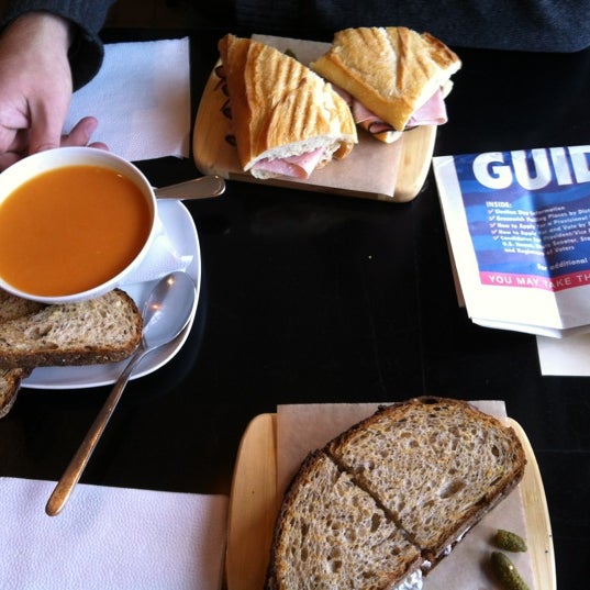 Mon Vert Cafe 35 tips from 988 visitors