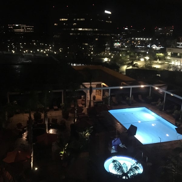 Foto tomada en Renaissance Newport Beach Hotel  por KW el 1/9/2018
