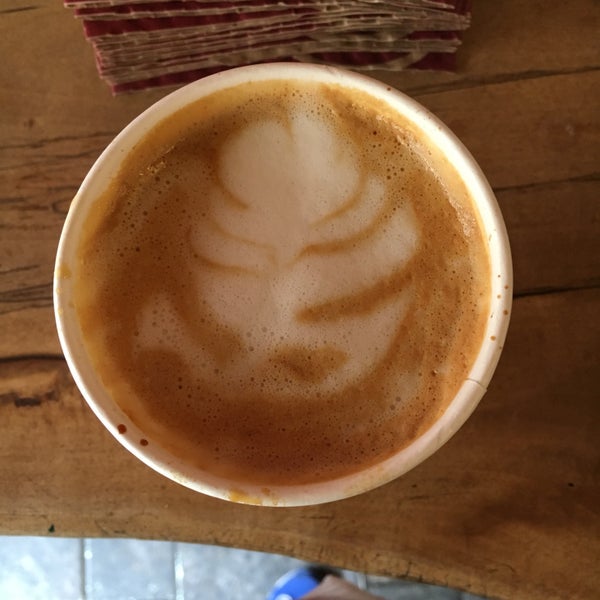 4/20/2017에 KW님이 Upright Coffee에서 찍은 사진