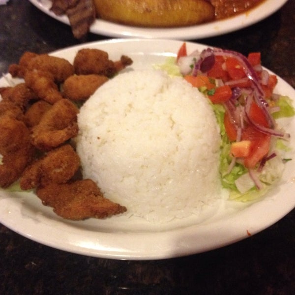 Photo taken at Sandro&#39;s Latin Food by Melissa G. on 4/15/2014