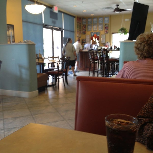 7/29/2013 tarihinde Ike L.ziyaretçi tarafından Old 41 Restaurant'de çekilen fotoğraf