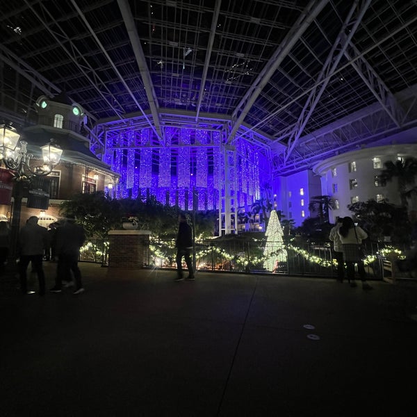 Photo taken at Gaylord Opryland Resort &amp; Convention Center by Michael M. on 12/5/2023