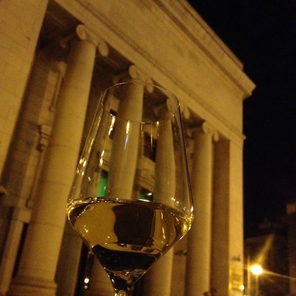 Foto tirada no(a) Mojo bar wine, rakia &amp; co. por Benjamin A. em 8/11/2014