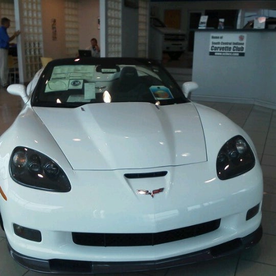 รูปภาพถ่ายที่ Hubler Chevrolet โดย Chuck M. เมื่อ 10/2/2012