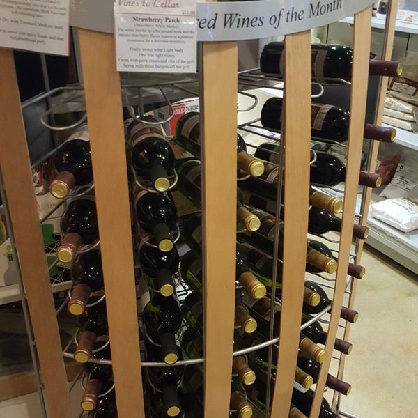 Vines to Cellar Winery Winery in Port Washington