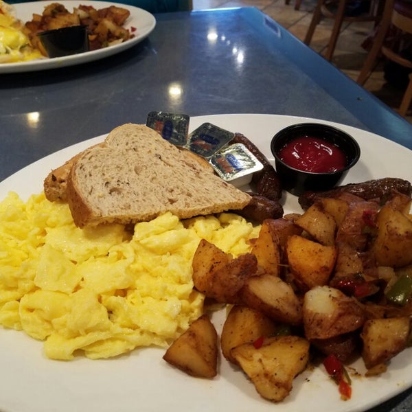The home fries can't be missed! Lovely staff as well.