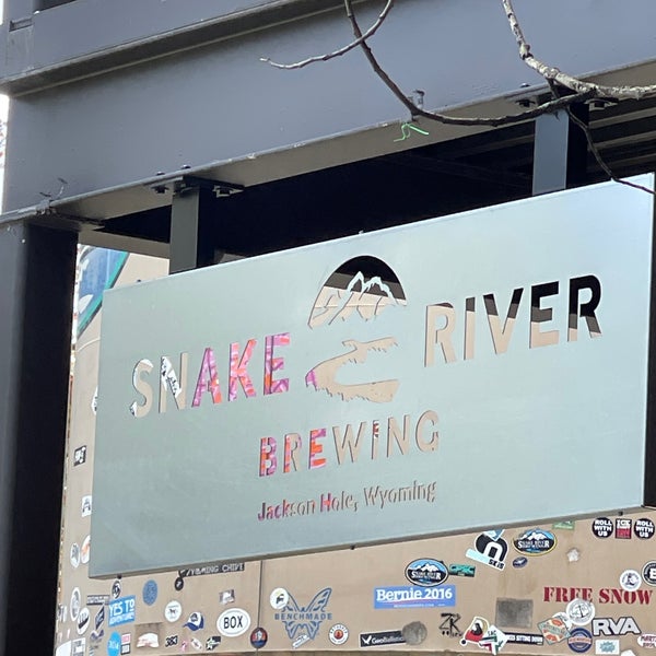 รูปภาพถ่ายที่ Snake River Brewery &amp; Restaurant โดย S L M. เมื่อ 6/9/2022