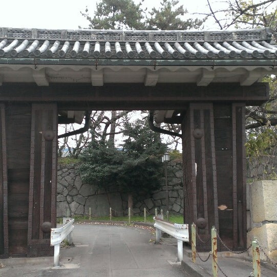 Yurimonium Second Gate