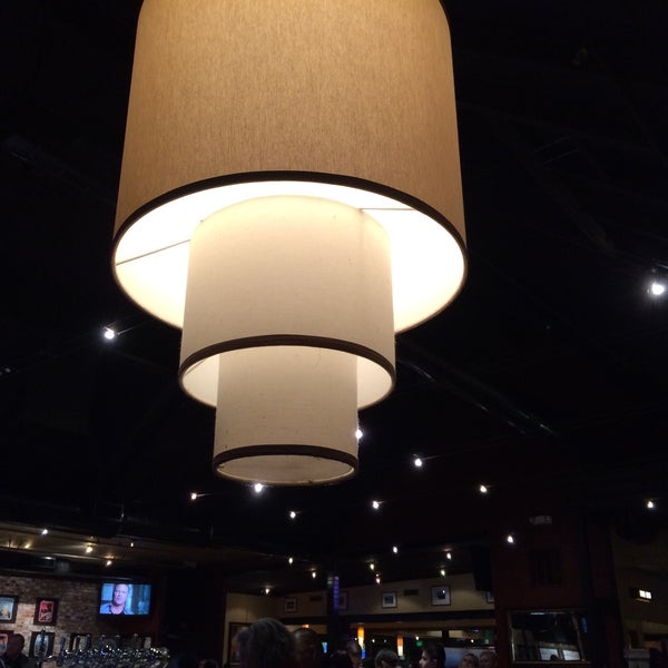 Photo taken at BJ&#39;s Restaurant &amp; Brewhouse by Don D. on 1/1/2015