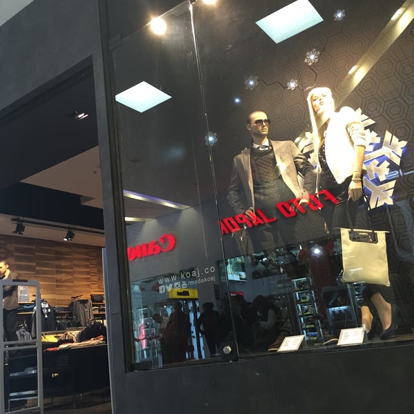 Fotos en ARMI / Pronto / BKUL / Koaj (Tienda Unicentro) - Tienda de ropa en  Bogotá