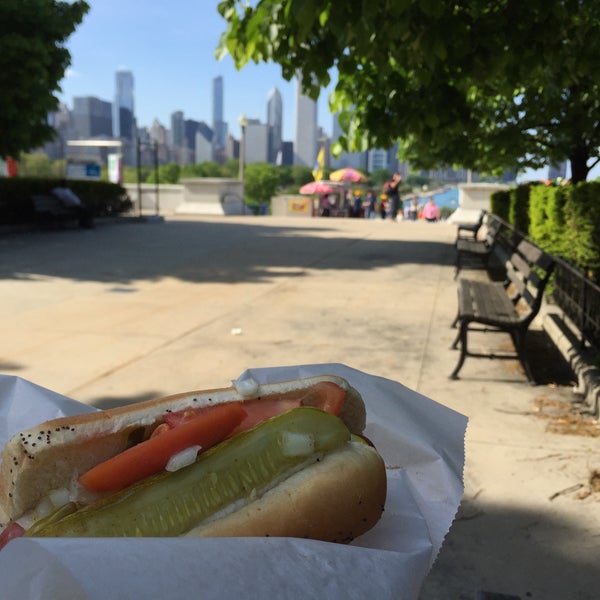 Photo taken at Kim &amp; Carlo&#39;s Chicago Style Hot Dogs by Kostas D. on 5/23/2015