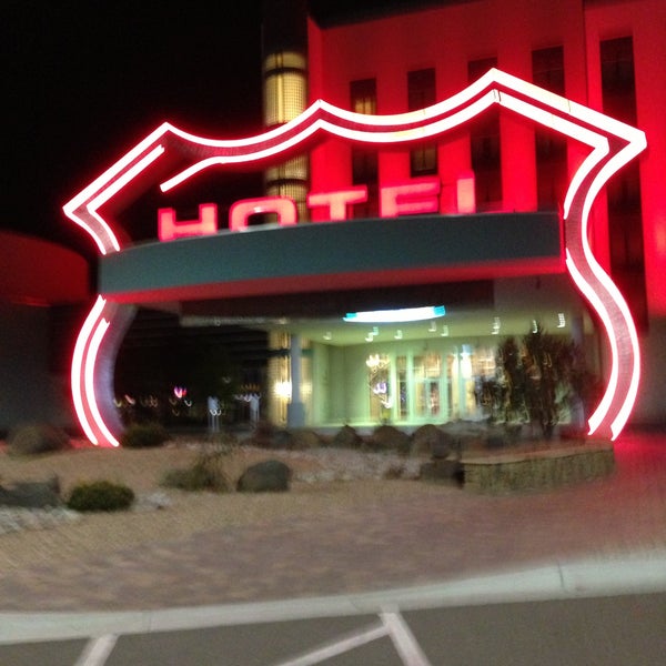 Снимок сделан в Route 66 Casino Hotel пользователем Direk B. 4/28/2013