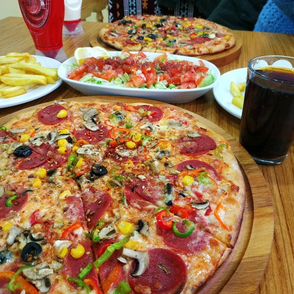 Bahçeli Pizza
